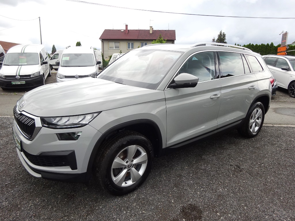 KODIAQ FC Business 1,6 TSI 110kW - 6st.man. - 7míst - 1.Maj. - 12/2022 !