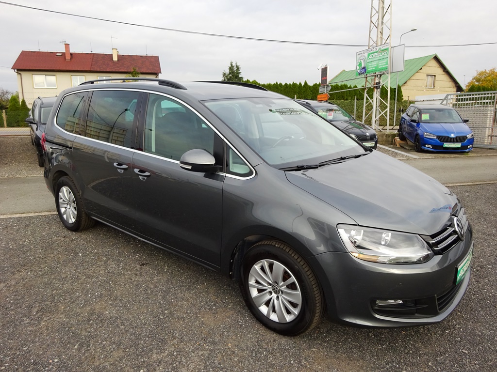 VW SHARAN Comfort Line 2,0 TDI 110kW + 6st. man. - 1.Majitel